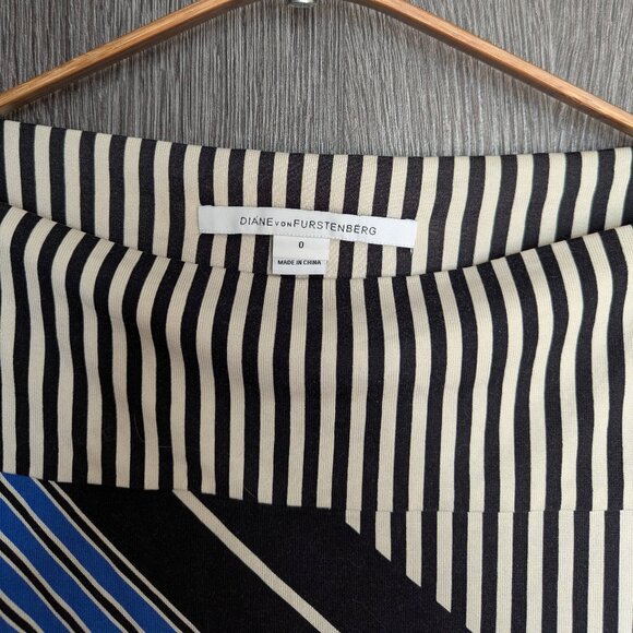 Diane Von Furstenburg Silk Dress - Picture 2 of 3